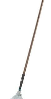 NatureLine Adjustable Rake Beechwood Handle - GARDENA